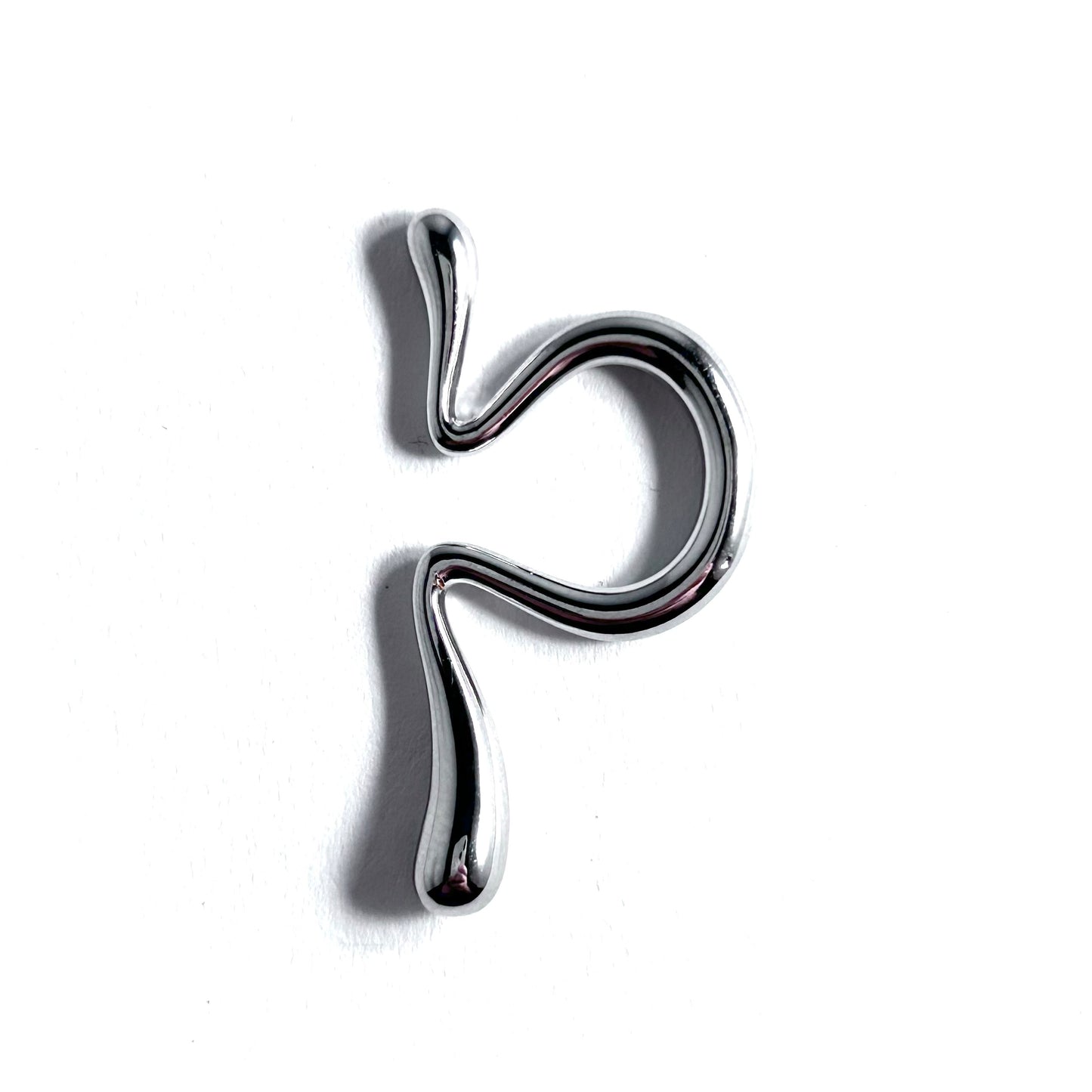 No Piercing Organic Shaped Ear Cuff in Silver