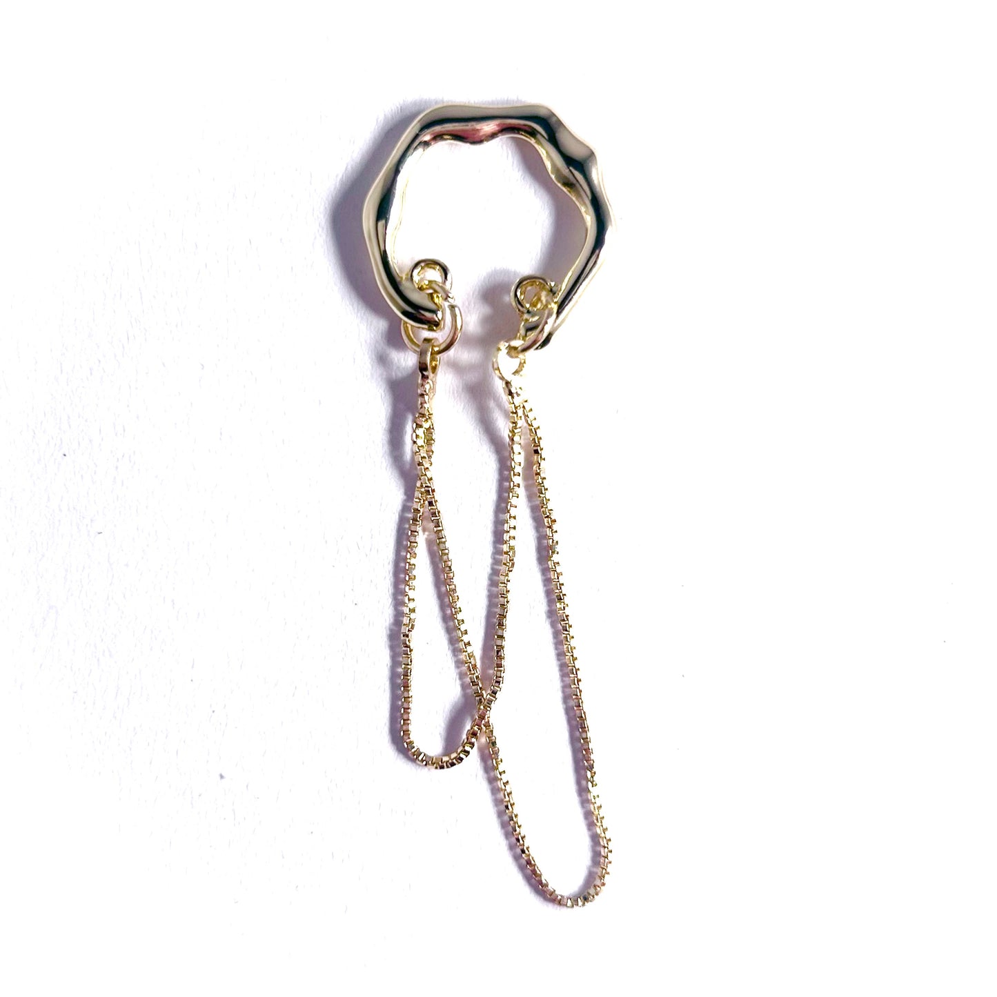 No Piercing Ear Cuff with Chains in Gold