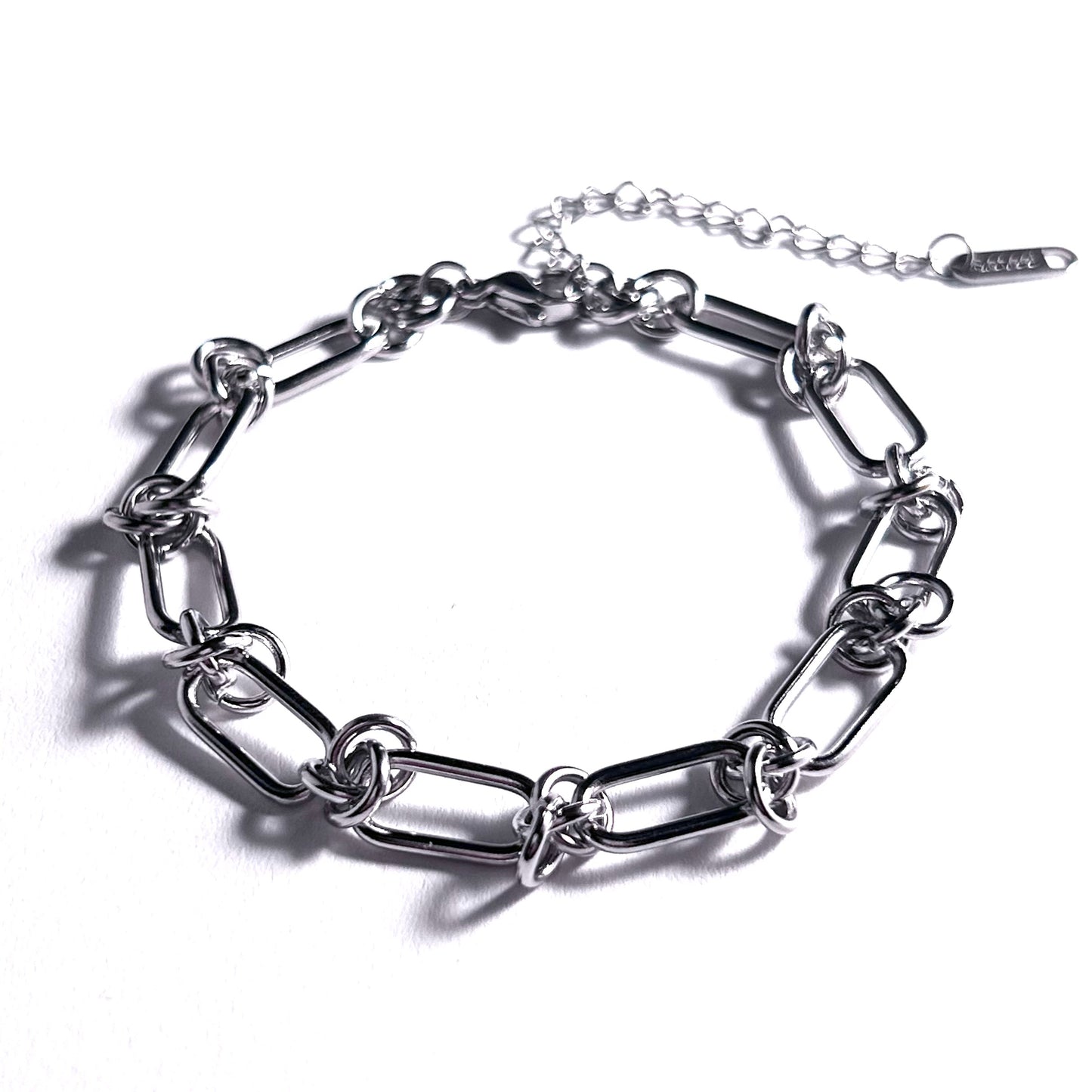 Knot Chain Bracelet in Silver