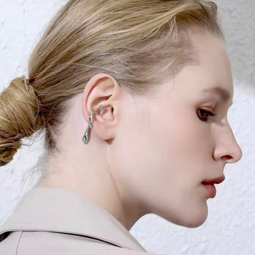 No Piercing Organic Shaped Ear Cuff in Silver