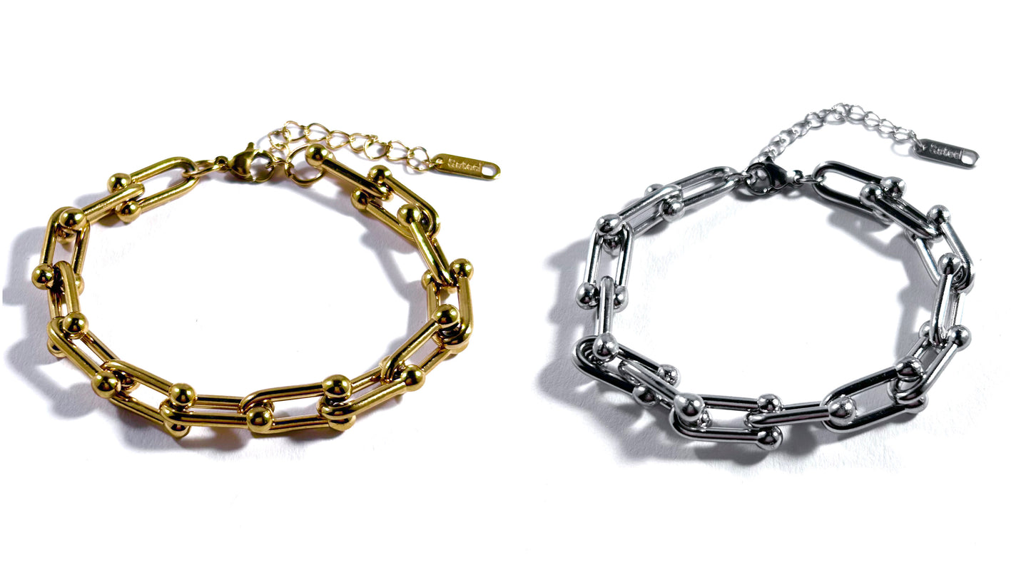 U-Link Chain Bracelet in Gold