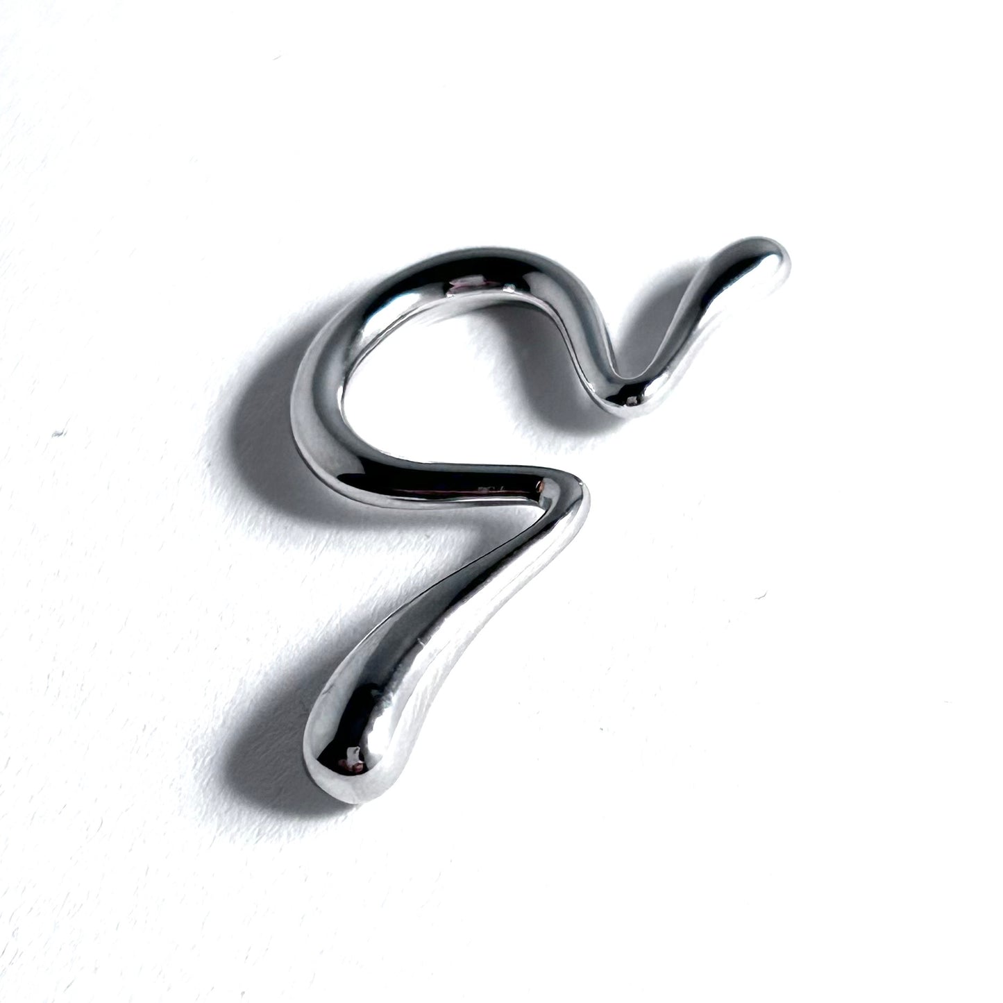 No Piercing Organic Shaped Ear Cuff in Silver