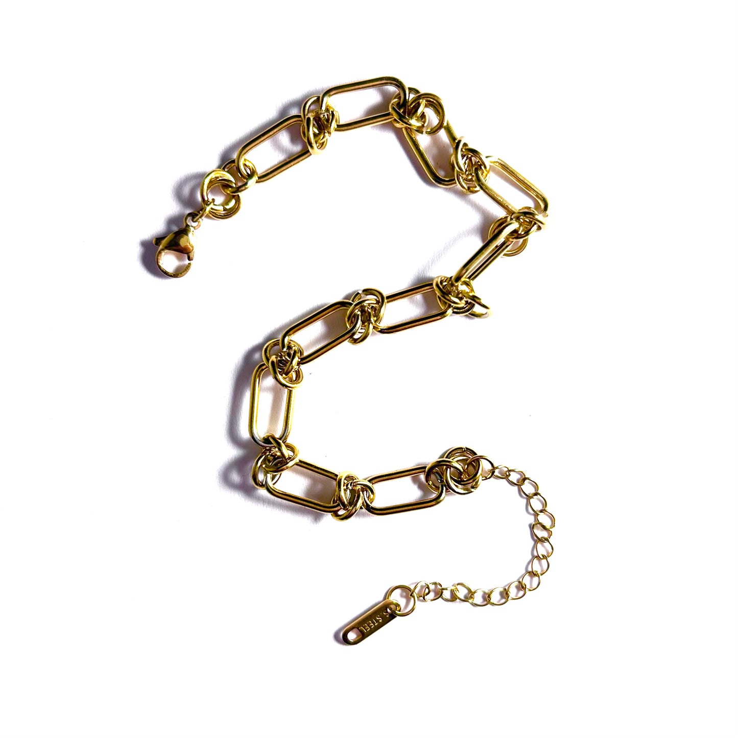 Knot Chain Bracelet in Gold