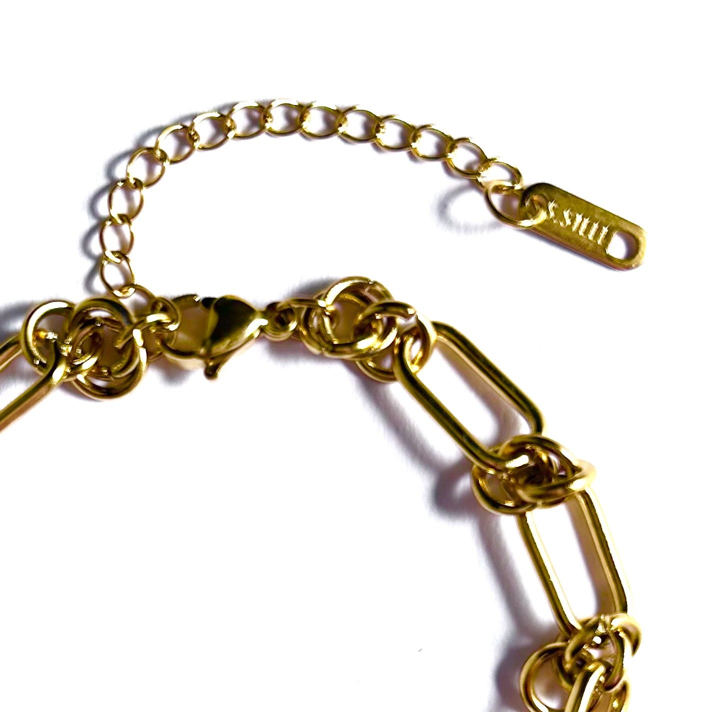 Knot Chain Bracelet in Gold